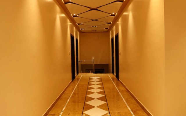 Ishwar Nain Hotel
