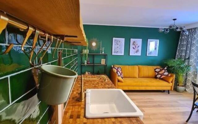 Uroczy apartament blisko centrum - 10 min do plaży