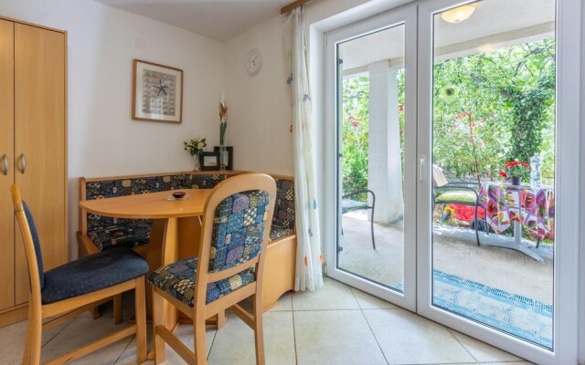 Nice Apartment in Dramalj With Wifi and 1 Bedrooms