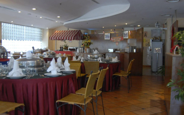 Mandarin Court Hotel