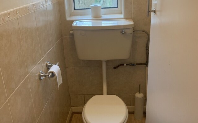 Compact Suite, 3 min From Beach - Inc Breakfast