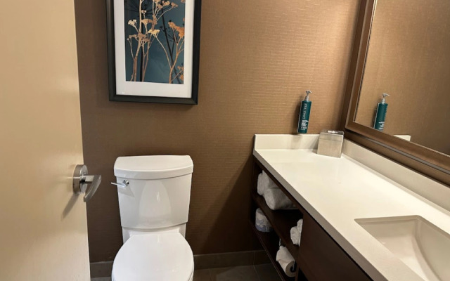 DoubleTree by Hilton Hotel & Conference Centre Regina