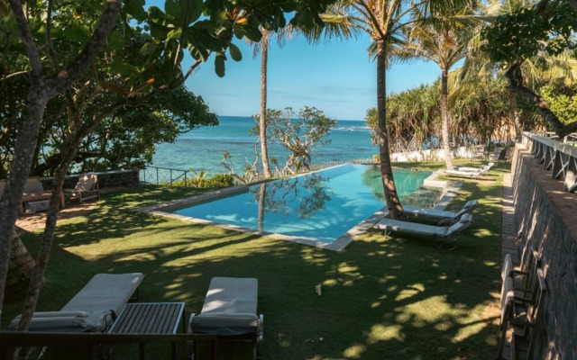 Elevated Family Beach Villa Overlooking Surf Break