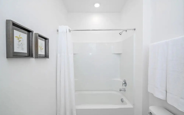 Upstay - Magic Mansion w Pool-spa-cinema-games