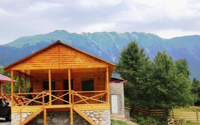 Hotel Ushba Hill