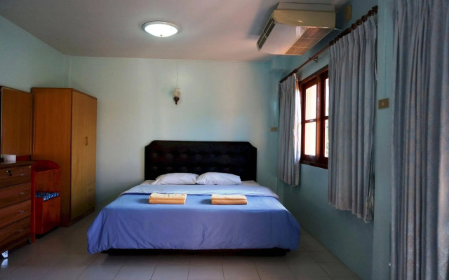 Royal Beach Guest House
