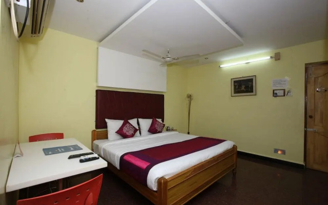 Sai Ramesh Apartments By OYO Rooms