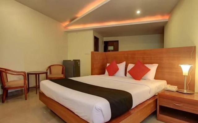 Hotel RR Suites - Near LODHA Xperia Mall
