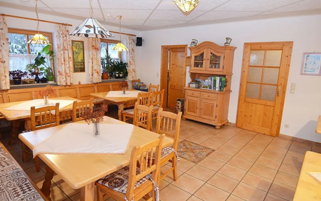 Spacious Apartment With Sauna in Schonsee