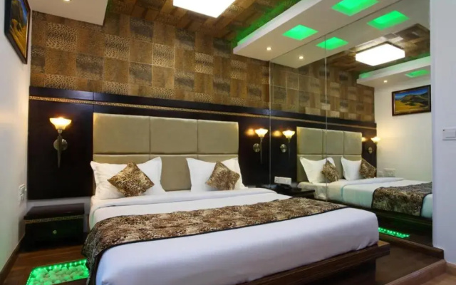 Hotel Tigers Roare'