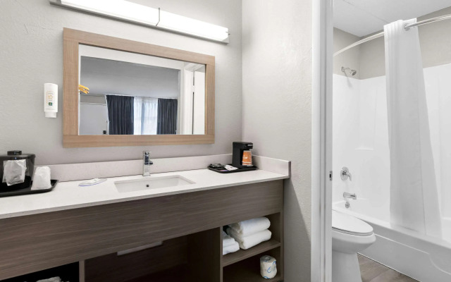 Quality Inn Nashville - Opryland Area