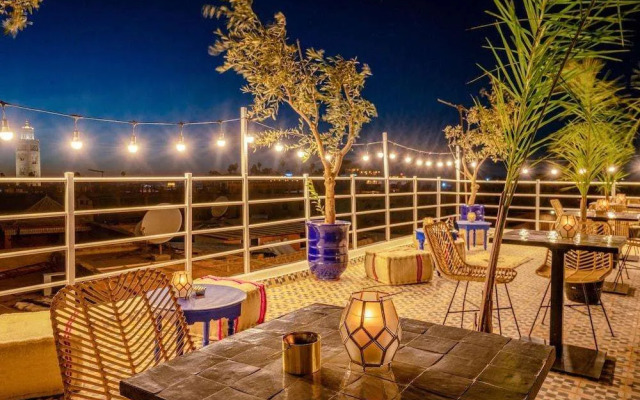 Zwen Zwen Boutique Hotel Rooftop & Spa