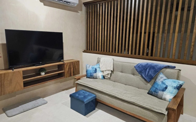 Elegant 1 Bedroom - 1 bathroom Apartment