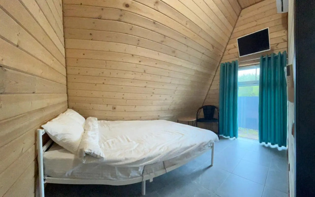 Коттедж на базе отдыха АлексА