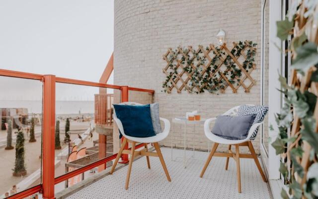Stijlvol appartement op strand Makkum