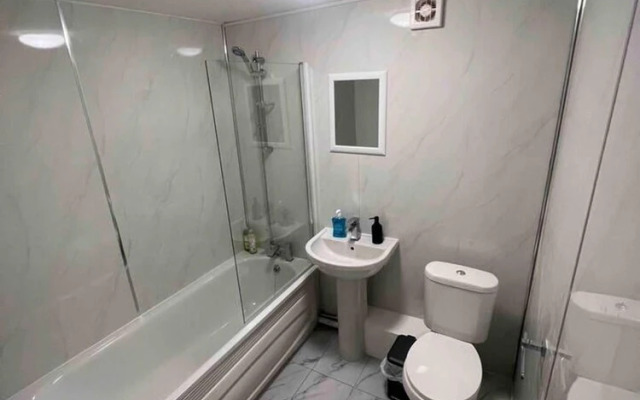 Spacious Luxury 2 Bedroom Apartment, Station 1min