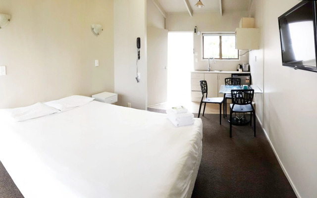 Middlemore Motel