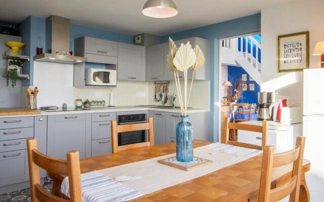 Appartement Ploemeur, 5 Pièces, 7 Personnes - Fr-1-349-114