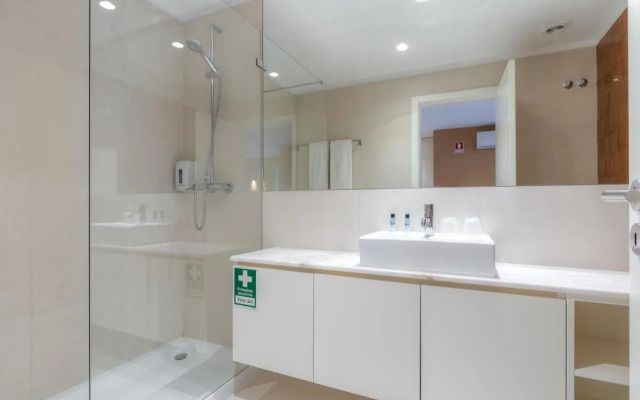 Spot Family Apartments