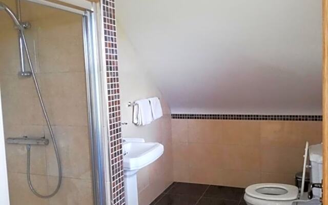 Glenmore House - ROOM ONLY