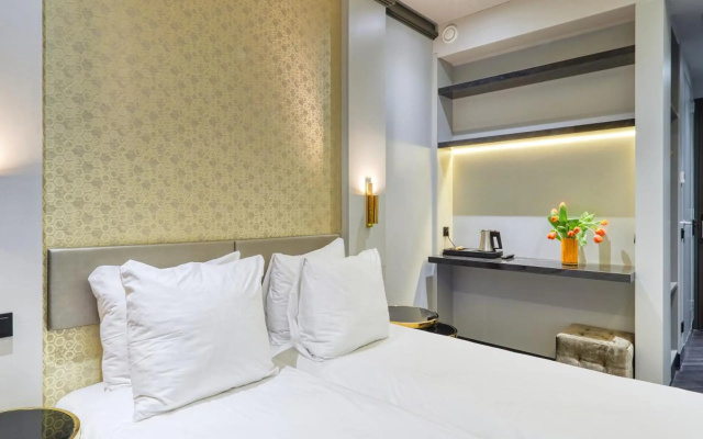 G hotel