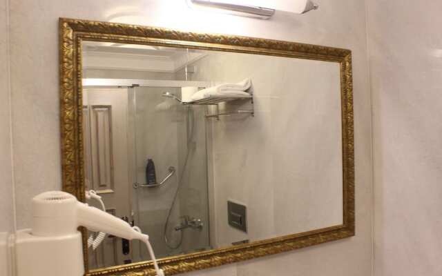 Urla Tarihi Han Otel