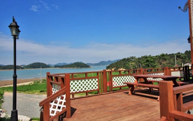 Seosan Noeulgwa Bada Pension