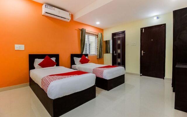 OYO 40125 Srirama Hotels, Gachhibowli