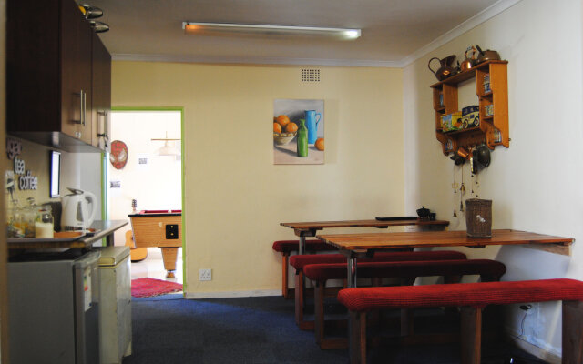 HomeBase Cape Town Backpackers - Hostel