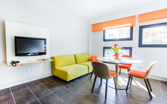 Cosmo Apartments Sants