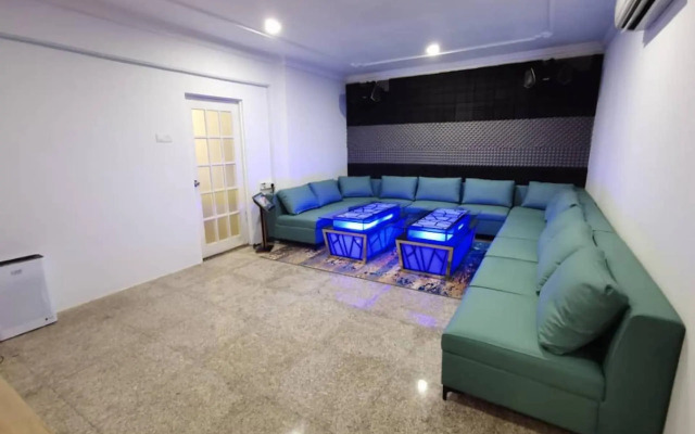 Seremban Grande Villa 163 by Vale Pine