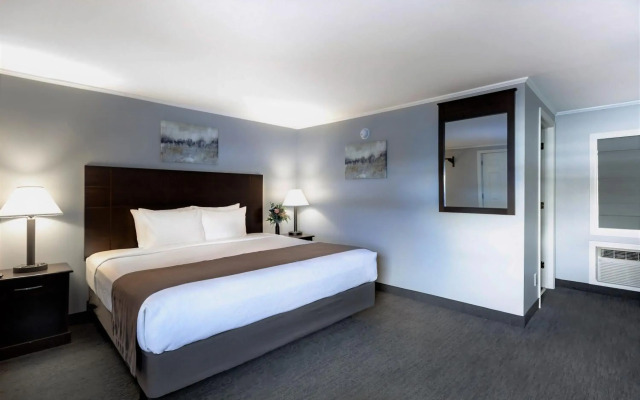 Mt Madison Inn & Suites