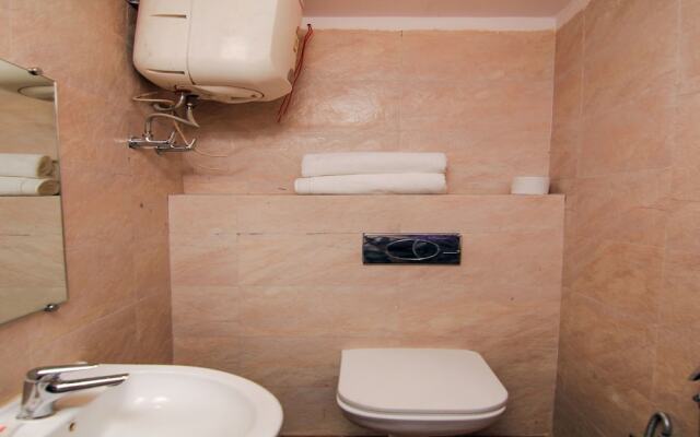 OYO 13652 Hotel Rajput