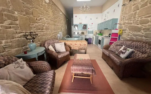 Rustic 1 Bd Stone Apt in Malonas Rodos