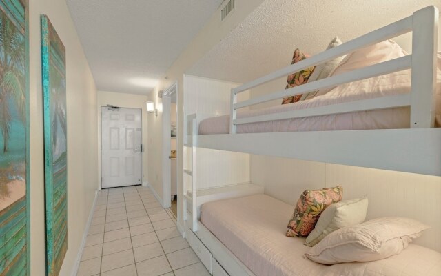 Pelican Beach 0207 1 Bedroom Condo