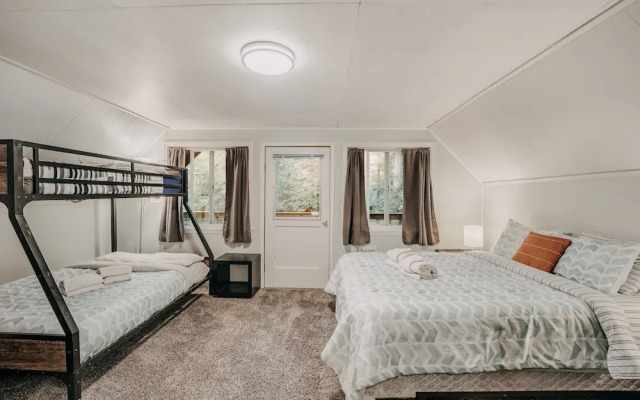 Snowline Cabin #49 - A Newly Remodeled Cabin Perfect for Your Family Retreat