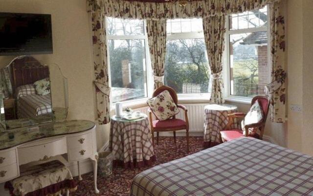 Quarterdeck Hotel