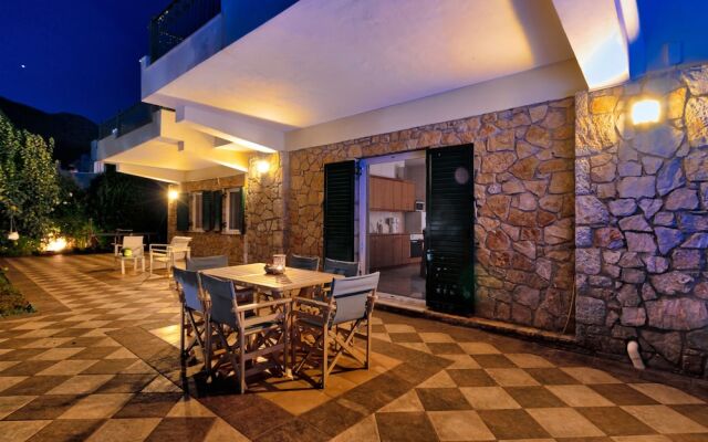 Villa Bamour With Paradise View