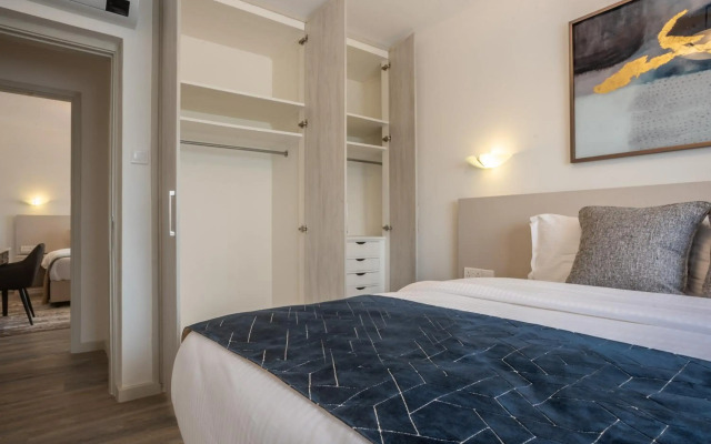 Yaya Hotel and Apartments