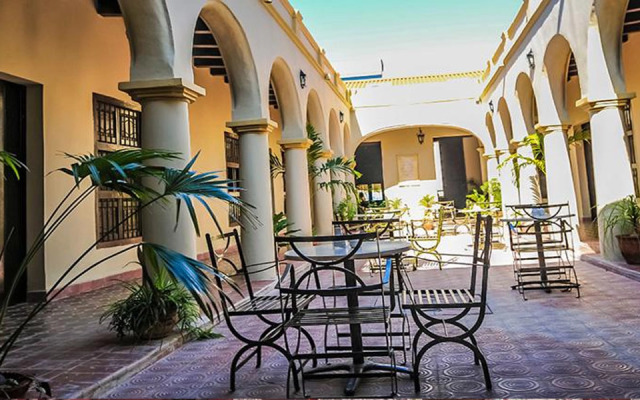 Hotel E La Avellaneda