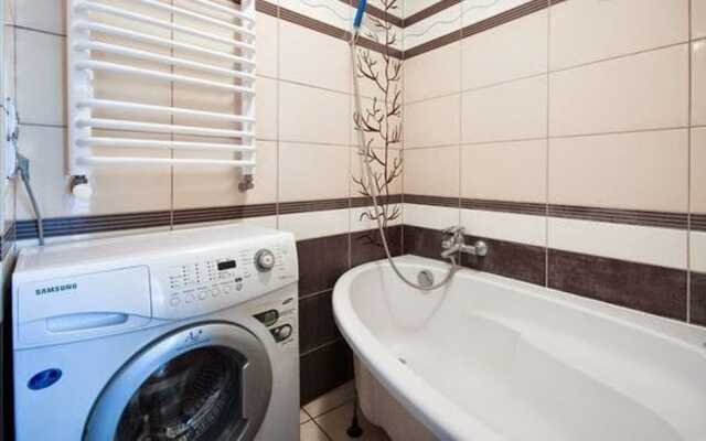 Апартаменты с 1 спальней на ул. Князя Льва, 2