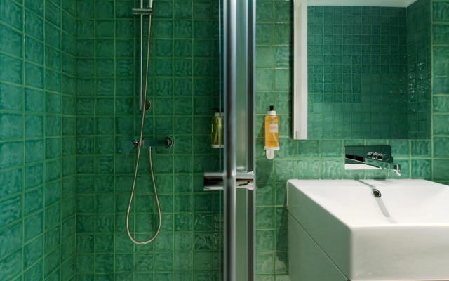 Feel Porto Cl Rigos Charm Flat 2 3