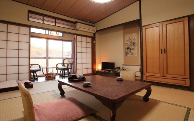 Shironoi Ryokan