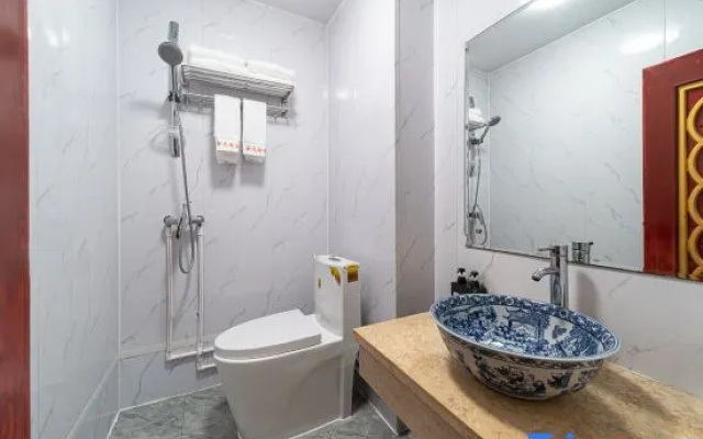 Maple Grove Hotel(Wansheng East Subway Station,Universal Beijing Resort) – Bathroom – Beijing