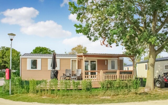 Awesome Home in Renesse With 3 Bedrooms and Wifi