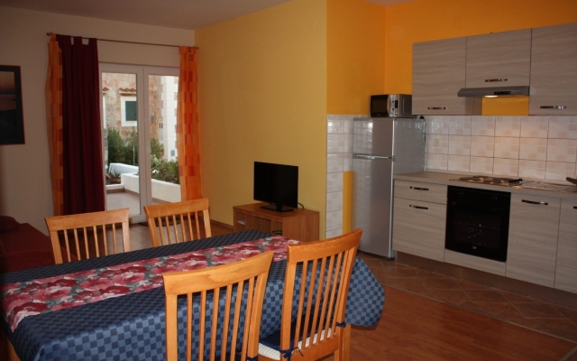 Apartment Niko - with pool : A4 Jelsa, Island Hvar