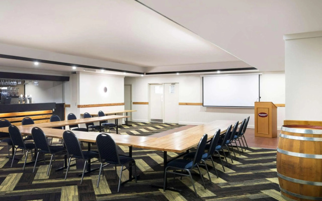 ibis Styles Orange