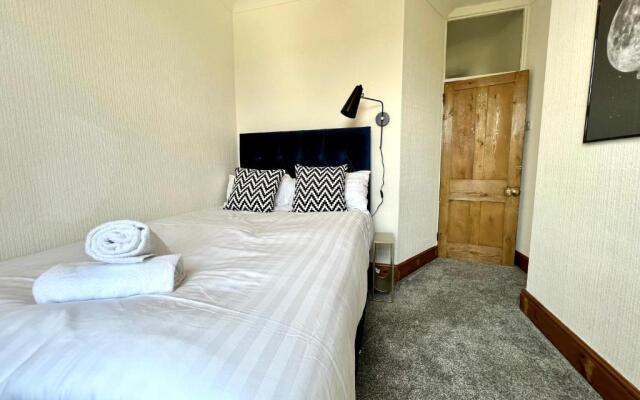 Whitchurch House by Switchback Stays