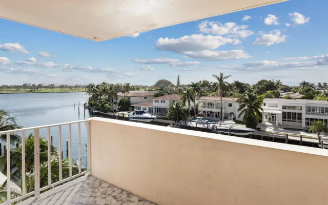 Bay Harbor Sunset Apt 5C