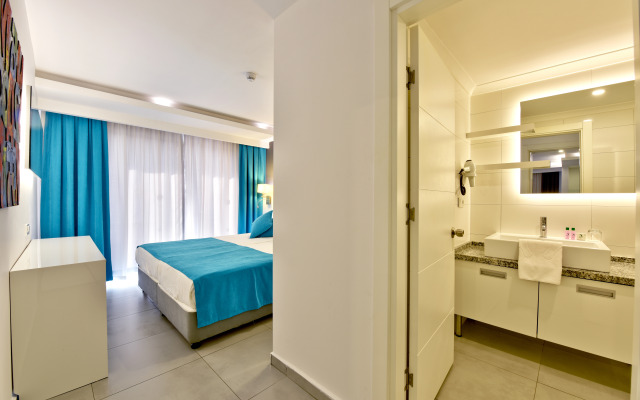 Green Garden Suites Hotel